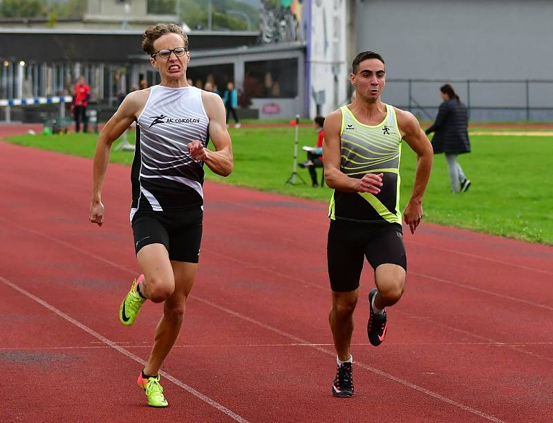 Karlovarské kontrolní závody uspořádal v týdnu na městském atletickém stadionu v lázeňském městě Triatlet Karlovy Vary.