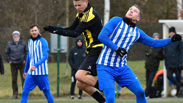 FK Ostrov - FK Olympie Březová 2:2 (2:1).