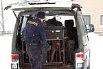 Už druhá letošní policejní akce Úklid se konala ve čtvrtek 11. února v rekreačních oblastech na Tepelsku. Do terénu vyrazila desítka policistů se dvěma služebními psy.