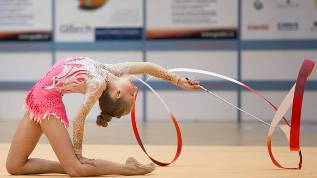 II. ročník Carlsbad RG Cupu: Moderní gymnastky Slavie braly tři medaile.