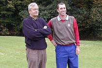 SLAVNÉ ZAČÁTKY. Když se golfové hřiště otevíralo, byla to velká událost, na které nechyběl ani Ivan Lendl. Na snímku s Jaroslavem Peterkou, bývalým  partnerem Petera Vöcklinghause.