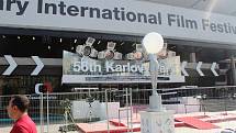 Přípravy na start filmového festivalu v Karlových Varech vrcholí