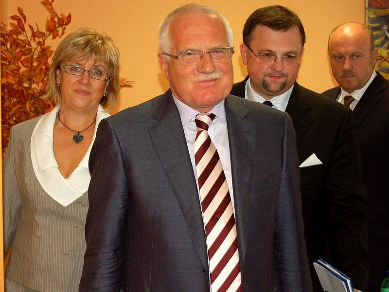 Návštěva prezidenta ČR Václava Klause a jeho manželky na Karlovarsku - úterý 13. září