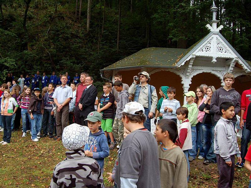 Návštěva prezidenta ČR Václava Klause a jeho manželky na Karlovarsku - úterý 13. září