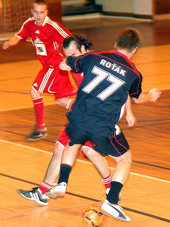 Vítězem pátého ročníku futsalového turnaje v Sokolově se stali Draci Karlovy Vary