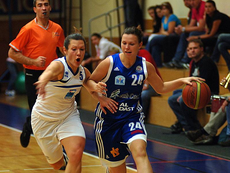 Basketbal, ŽBL: BK Lokomotiva K. Vary – BK Strakonice.
