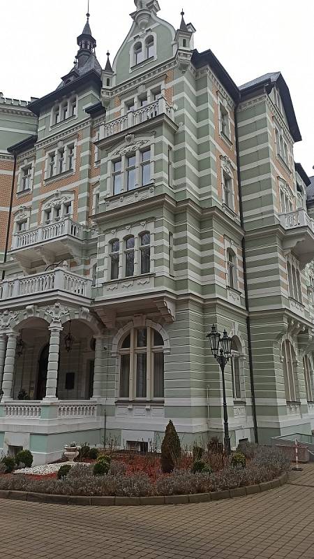 Vlastníkem hotelu Savoy Westend v ulici Petra Velikého má být společnost, kterou prý ovládá prokremelský oligarcha Vladimir Jevtušenkov.