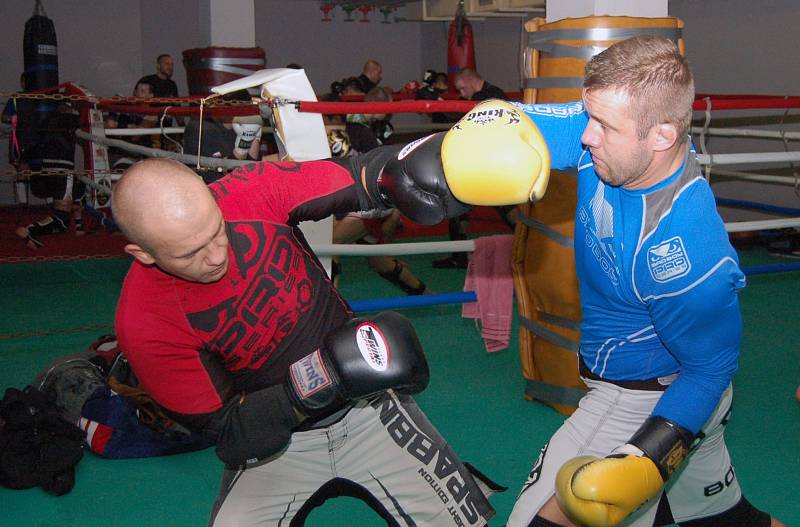 Trénink CHB GYM Karlovy Vary - sparing