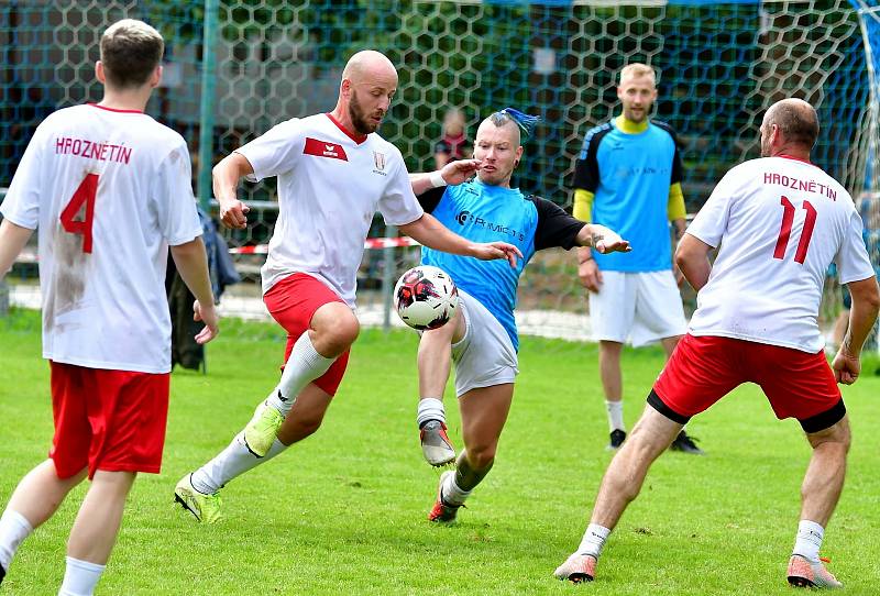 Rabbit Cup v malé kopané ovládl v Hroznětíně výběr Tiki-Taka.