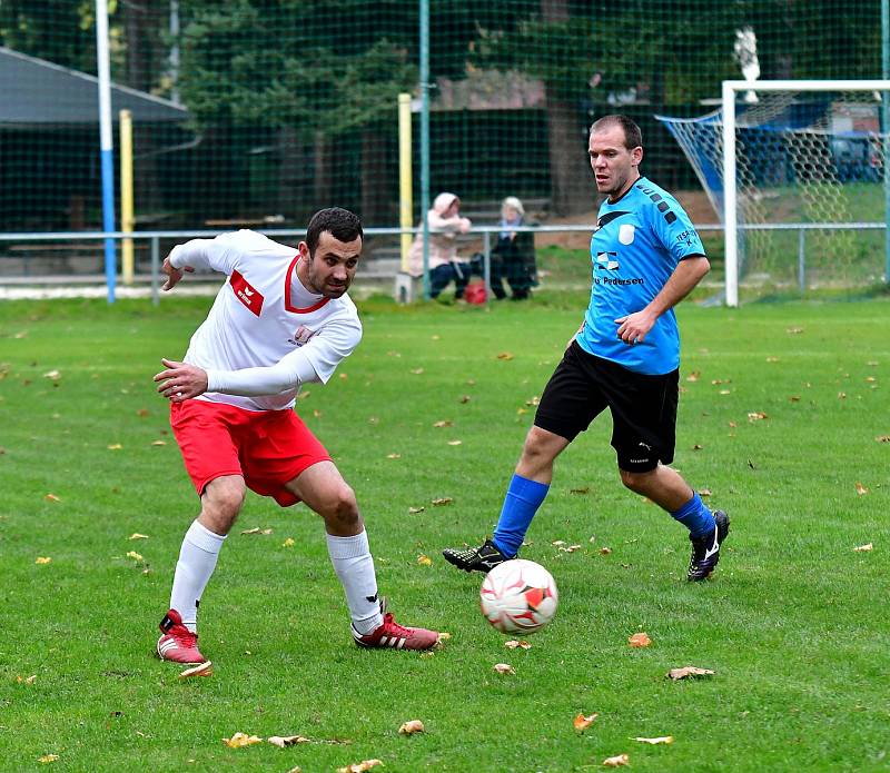 Hroznětín B (v bílém) udolal na svém hřišti Kyselku v poměru 2:1.