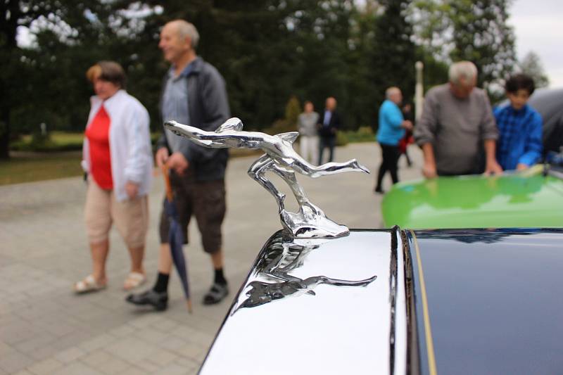 Historia Motor Club Františkovy Lázně pořádal v sobotu 1. září už 8. ročník Veteran Rallye Františkovy Lázně.