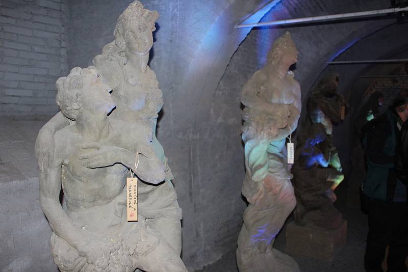 Památkáři ve čtvrtek představili novou expozici k sochám Matyáše Brauna, které se po 40 letech vrátily do Valče.