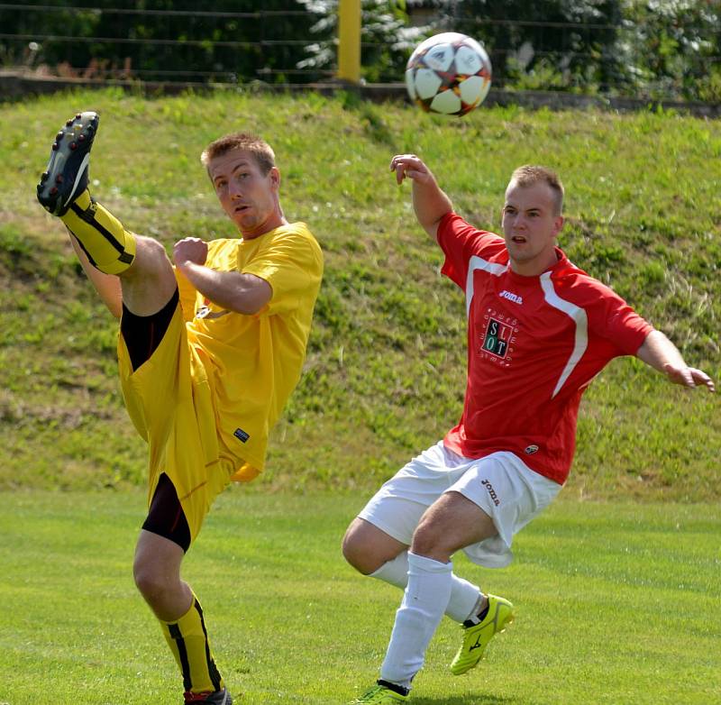 Rezerva karlovarského 1.FC urvala zlatý triumf na turnaji v Božičanech.