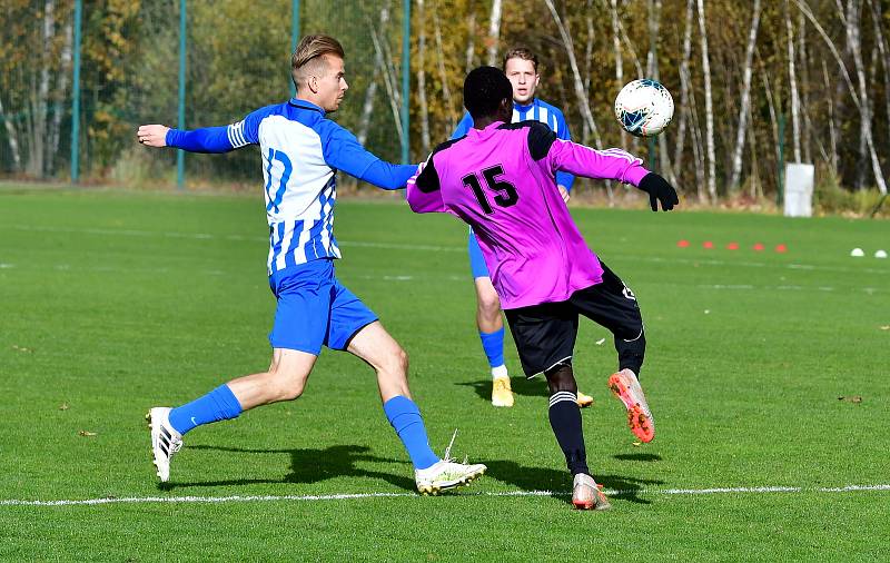 Ostrov zvládl důležitý souboj s Benešovem, vyhrál 3:0.