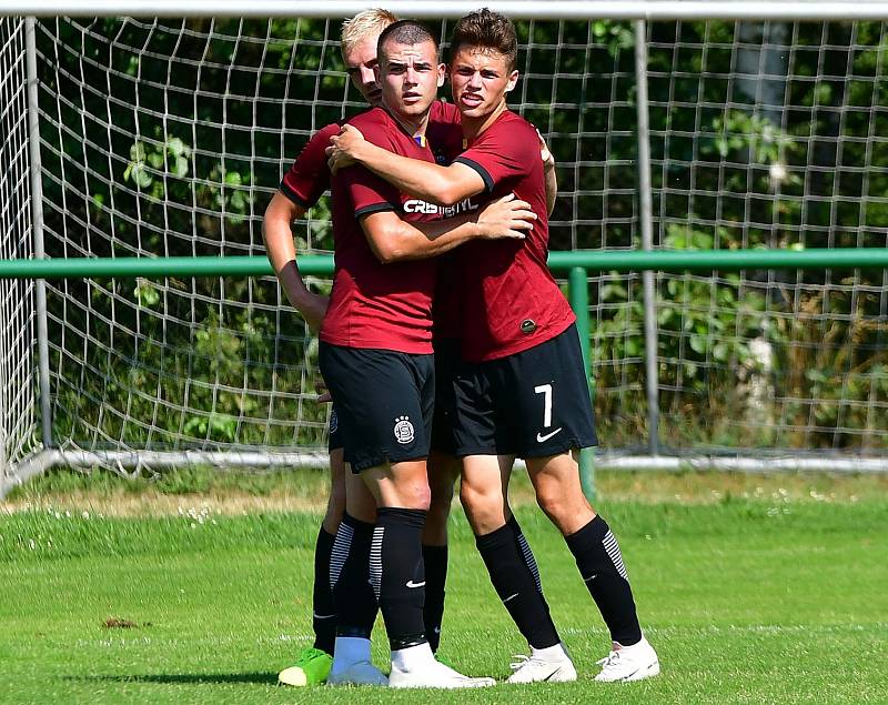 Karlovarská Slavia na závěr letní přípravy nestačila na Spartu Praha U19, které podlehla 3:4.