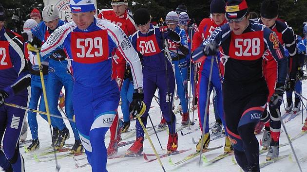 MEDAILISTÉ světových soutěží Lukáš Bauer (529) a Milan Šperl (528), pokud mohou, nevynechají jedinou příležitost startovat v regionálních závodech na Karlovarsku.