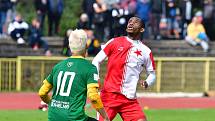 Sokolov porazil v třetiligovém derby karlovarskou Slavii 3:1.