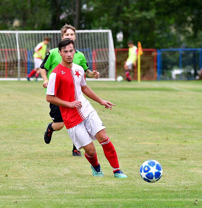 Osmapadesátý ročník přetavila v triumf rezerva karlovarské Slavie, která ve finále porazila karlovarskou Lokomotivu, když pořádající Nová Role dosáhla na turnajový bronz.