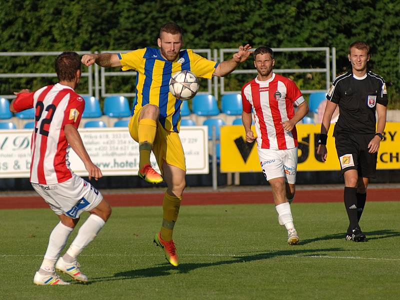 Viktoria Žižkov (v červeném) vyhrála v Mariánských Lázních nakonec 4:1.