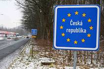 NAPOJENÍ z německých dálnic přímo do České republiky, je podle ministra Mládka jednou z možností, jak přilákat do našeho regionu investory.