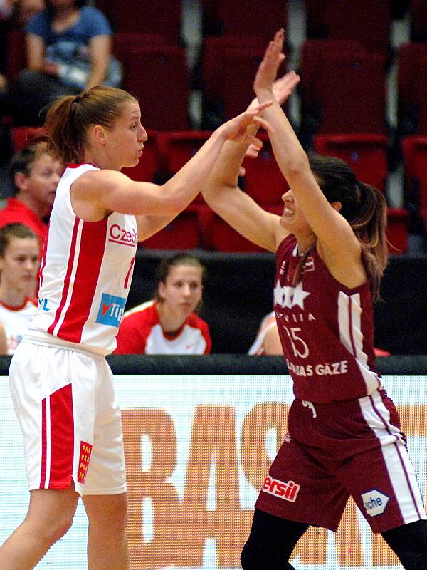 České basketbalistky si to rozdaly s Lotyšskem.