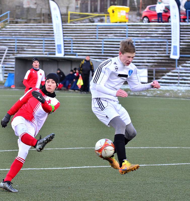 Třetí díl projektu Fotbalové turnaje bez hranic starších žáků byl kořistí FC Slavia Karlovy Vary.