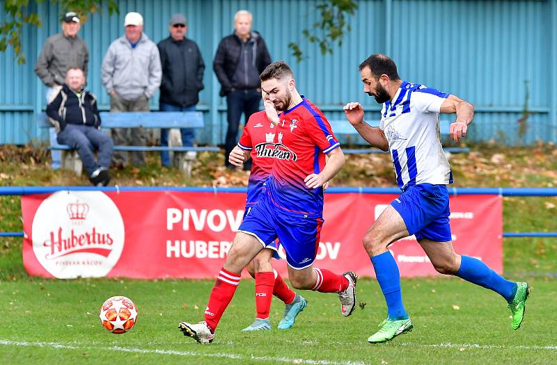 Důležité vítězství si připsala před svými fanoušky karlovarská Lokomotiva, která v derby porazila Novou Roli vysoko 6:2.