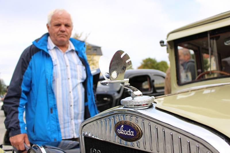 Historia Motor Club Františkovy Lázně pořádal v sobotu 1. září už 8. ročník Veteran Rallye Františkovy Lázně.