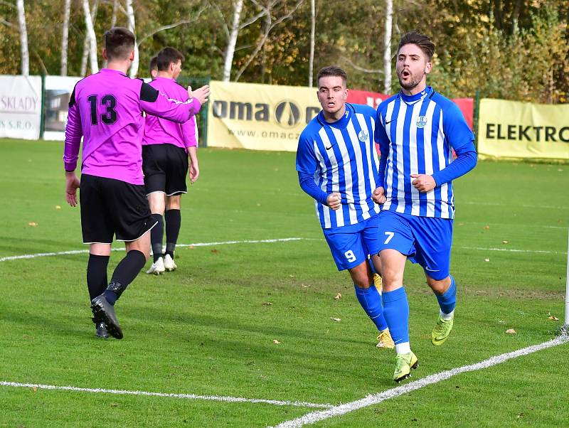 Ostrov zvládl důležitý souboj s Benešovem, vyhrál 3:0.