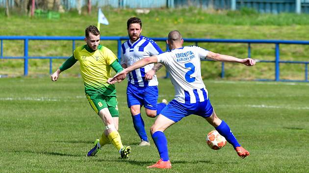 Lokomotiva Karlovy Vary - Dvory 3:9 (1:2).