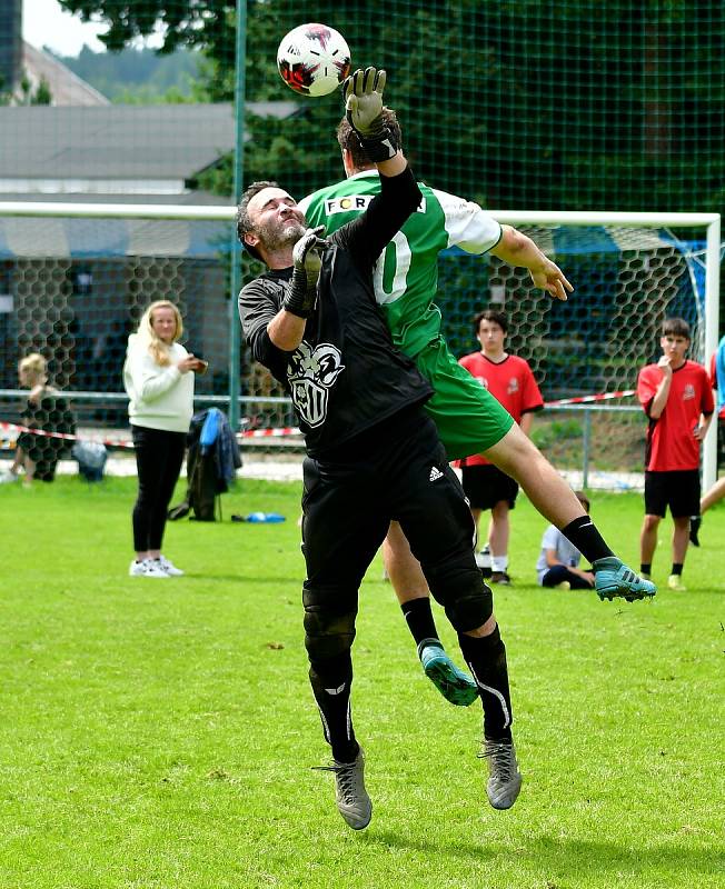 Rabbit Cup v malé kopané ovládl v Hroznětíně výběr Tiki-Taka.