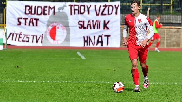 Karlovarská Slavia bude hostit o víkendu v Drahovicích lídra Fortuna ČFL Admiru Praha. 