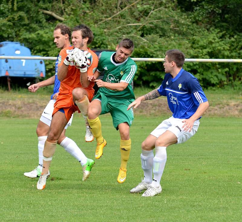 Divize A: 1.FC K. Vary - Čížová  2:1 (0:1).