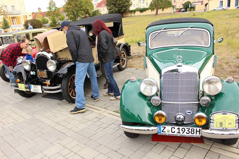 Historia Motor Club Františkovy Lázně pořádal v sobotu 1. září už 8. ročník Veteran Rallye Františkovy Lázně.