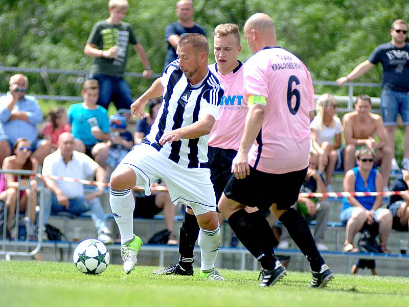 Pavel Nedvěd odehrál mistrovské utkání I.B třídy ve Sklané.