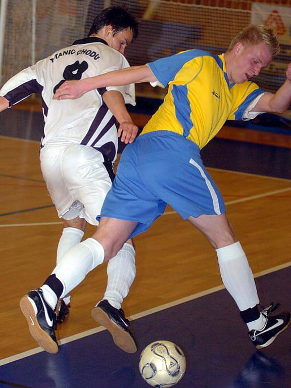 Vítězem ročníku 2009/10 krajského futsalového přeboru se po právu stali futsalisté Titaniku Chodov, kteří i napodruhé pokořili mužstvo z Poříčí.