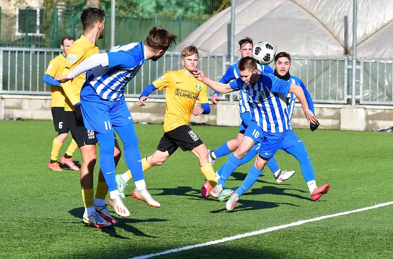 Ostrov zvládl i druhé utkání, které odehrál během tří dnů. V Sokolově sice prohrával 0:2, ale nakonec vyhrál vysoko 6:2.