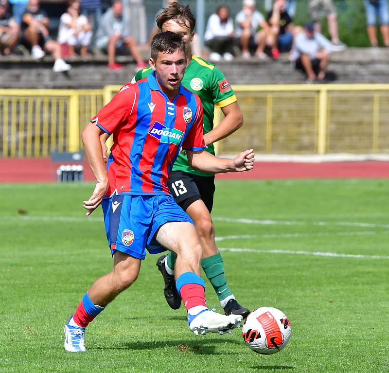 V úvodním kole Fortuna ČFL A nestačil sokolovský Baník na svém stadionu v rámci západočeského derby na rezervu plzeňské Viktorie, které podlehl 0:2.