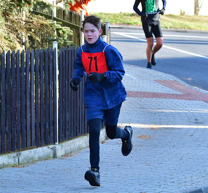 Tentokrát běžci absolvovali nejméně oblíbený závod ze všech, když je čekal Běh kolem kláštera, který měřil 5120 metrů a skládal se ze čtyř náročných okruhů.