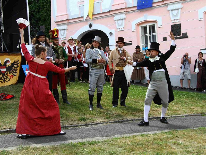 Historické slavnosti v Bečově nad Teplou přilákaly tisíce lidí.