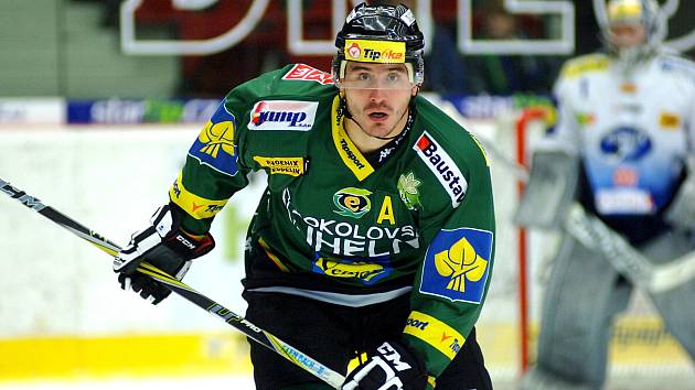 Do Síně slávy karlovarského hokeje budou uvedeni dva hráči z klubové mistrovské éry – Jan Košťál a Petr Kumstát. 