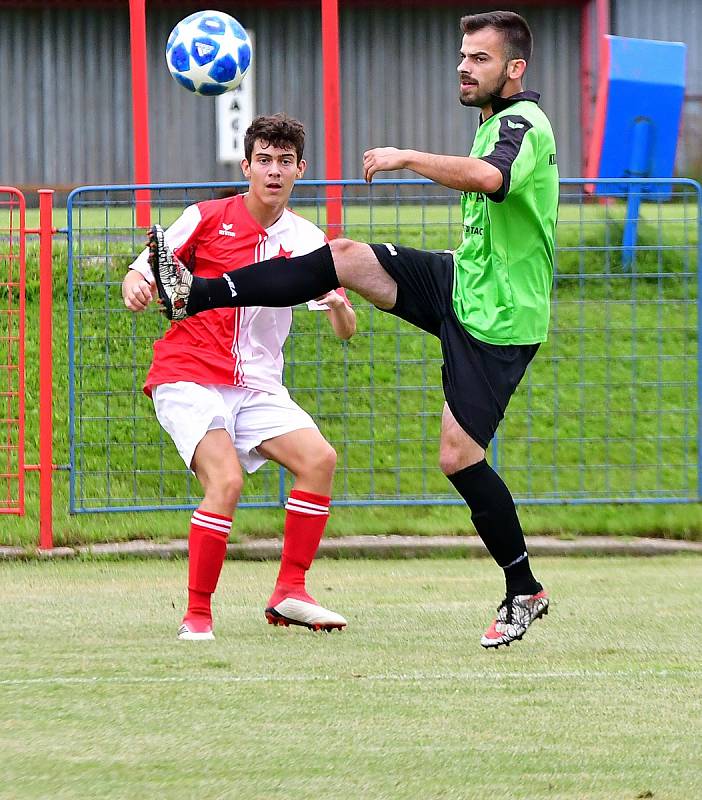 V Nové Roli triumfovala na 58. ročníku Memoriálu Jiřího Balouna rezerva karlovarské Slavie.