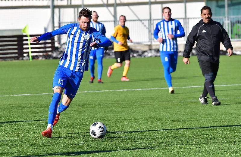 Ostrov zvládl i druhé utkání, které odehrál během tří dnů. V Sokolově sice prohrával 0:2, ale nakonec vyhrál vysoko 6:2.