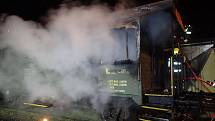 Na nádraží v Karlových Varech hořel železniční vagon.