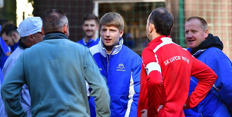 Extraligový bronz si připsali na konto nohejbalisté SK Liapor Karlovy Vary, kteří v semifinále ztroskotali na výběru Čakovic, který si tak okusí nástrahy Superfinále.