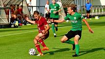 Čtyři branky museli skousnout fotbalisté Baníku Sokolov v duelu s béčkem Dukly Praha na stadionu v Blšanech.