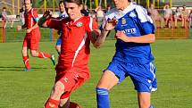 Vítězem krajského poháru mužů KKFS se stali po výhře 1:0, fotbalisté Nového Sedla (v červeném), kteří udolali nejdecký FK (v modrém).