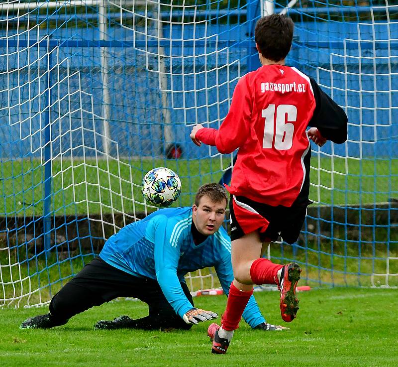 Šlágr kola přetavili v jednoznačnou gólovou záležitost fotbalisté Nejdku, kteří porazili Chodov vysoko 6:1.