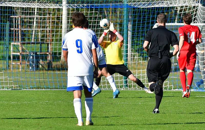 Ostrov - Kladno 0:2 (0:1).