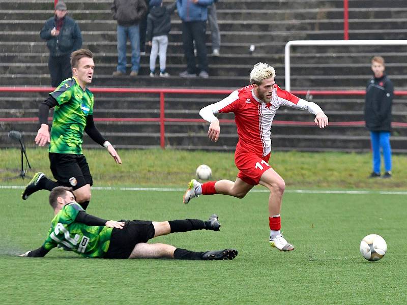 Bez fotbalu. Na individuální tréninky si museli během několika dní zvyknout fotbalisté napříč Karlovarským krajem.